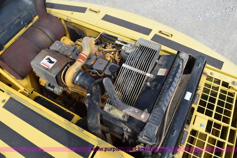 image for item H5137 2000 Komatsu PC200LC-6LE excavator