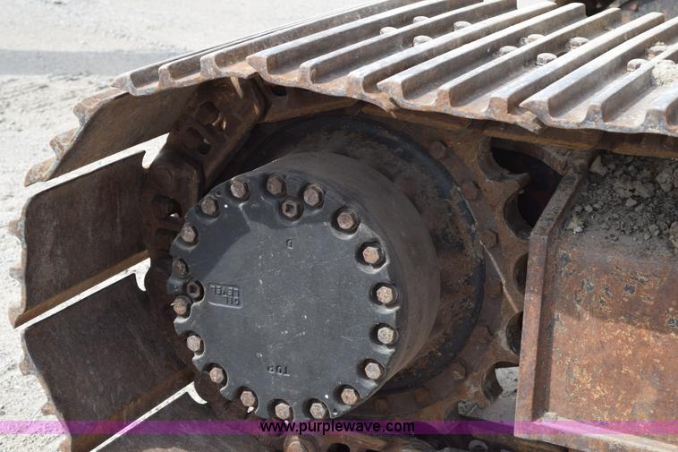 image for item H5137 2000 Komatsu PC200LC-6LE excavator