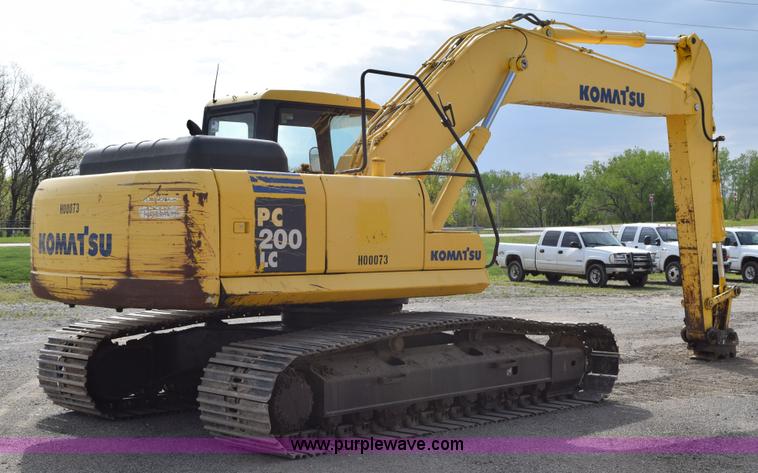 image for item H5138 2003 Komatsu PC200LC-7L excavator