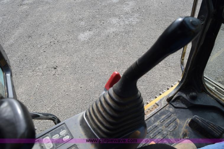 image for item H5138 2003 Komatsu PC200LC-7L excavator