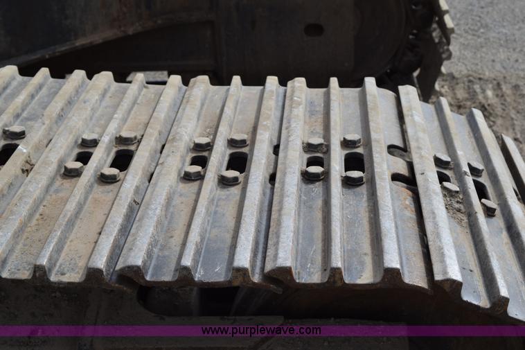 image for item H5138 2003 Komatsu PC200LC-7L excavator