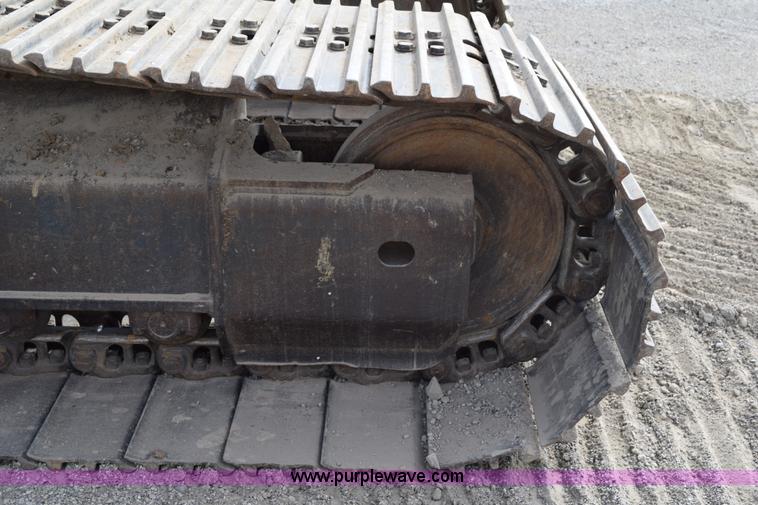 image for item H5138 2003 Komatsu PC200LC-7L excavator