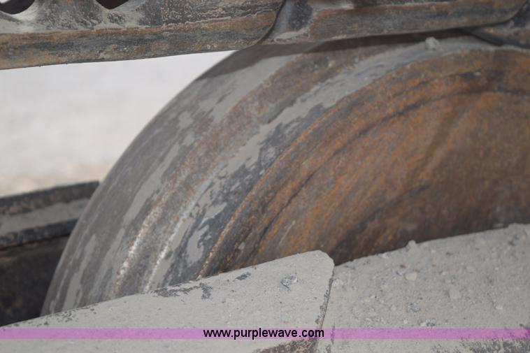 image for item H5138 2003 Komatsu PC200LC-7L excavator