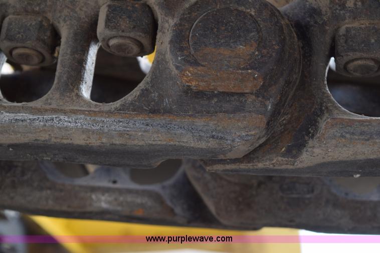 image for item H5138 2003 Komatsu PC200LC-7L excavator