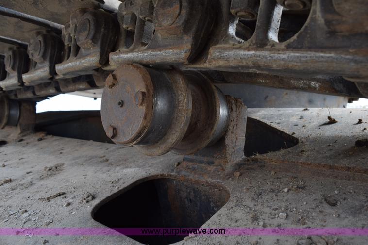 image for item H5138 2003 Komatsu PC200LC-7L excavator