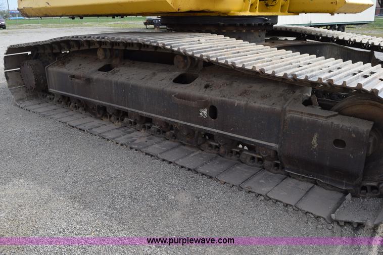 image for item H5138 2003 Komatsu PC200LC-7L excavator