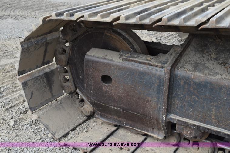 image for item H5138 2003 Komatsu PC200LC-7L excavator