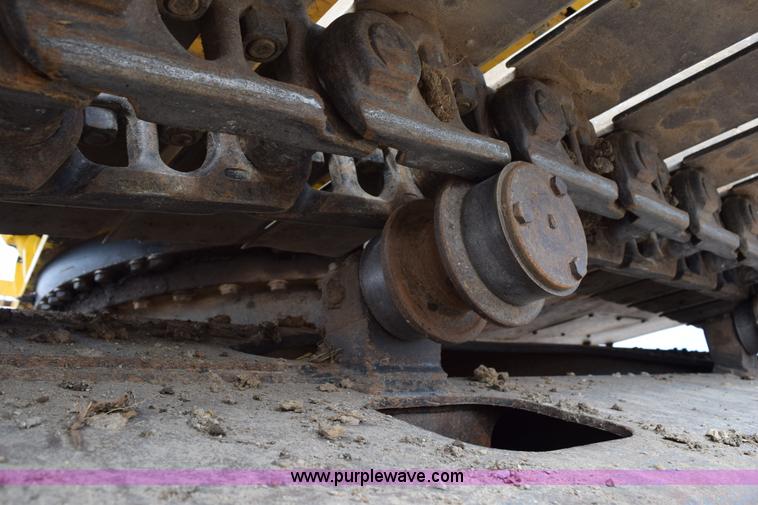 image for item H5138 2003 Komatsu PC200LC-7L excavator