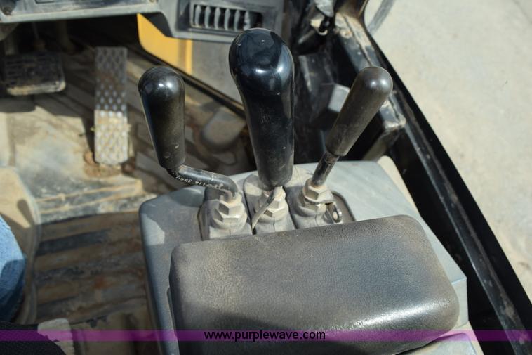 image for item H5141 1997 Caterpillar IT28G wheel loader