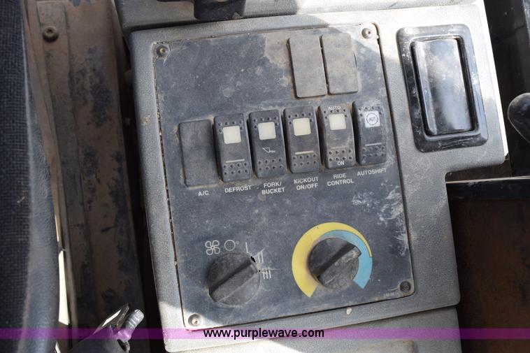 image for item H5141 1997 Caterpillar IT28G wheel loader