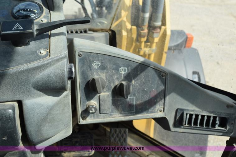 image for item H5141 1997 Caterpillar IT28G wheel loader