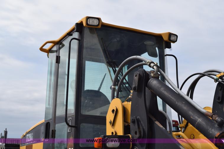 image for item H5141 1997 Caterpillar IT28G wheel loader