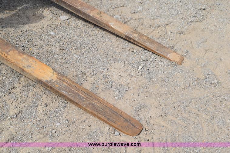 image for item H5141 1997 Caterpillar IT28G wheel loader