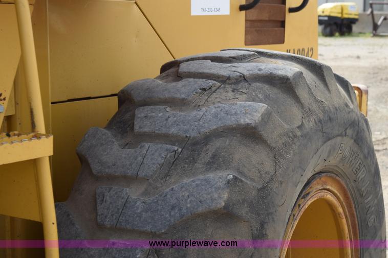 image for item H5141 1997 Caterpillar IT28G wheel loader