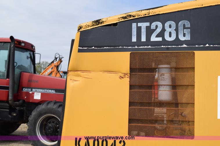 image for item H5141 1997 Caterpillar IT28G wheel loader