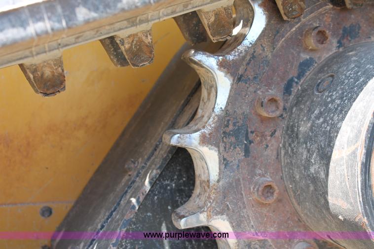 image for item H5824 2011 John Deere 323DT skid steer