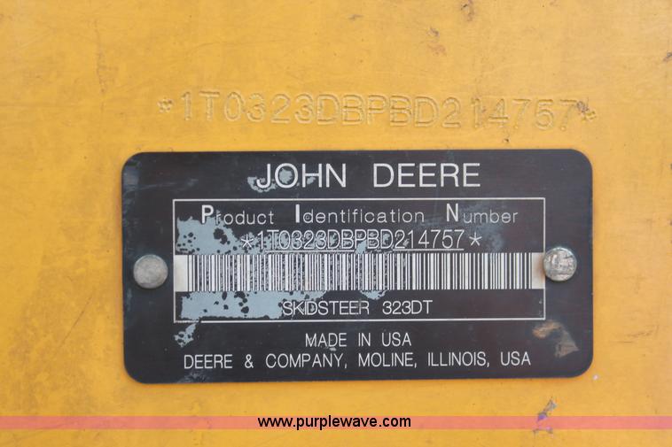 image for item H5824 2011 John Deere 323DT skid steer