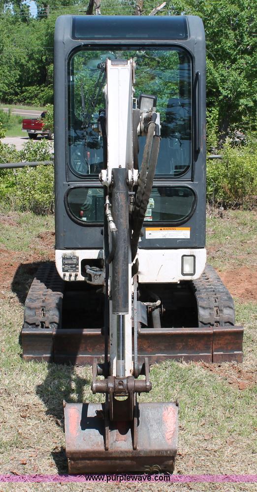 image for item H5825 2007 Bobcat 323J compact excavator