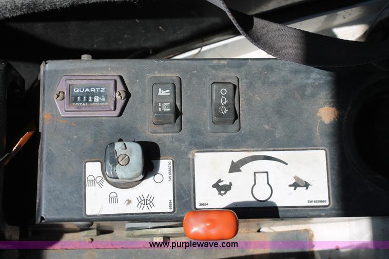 image for item H5825 2007 Bobcat 323J compact excavator