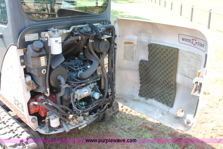 image for item H5825 2007 Bobcat 323J compact excavator