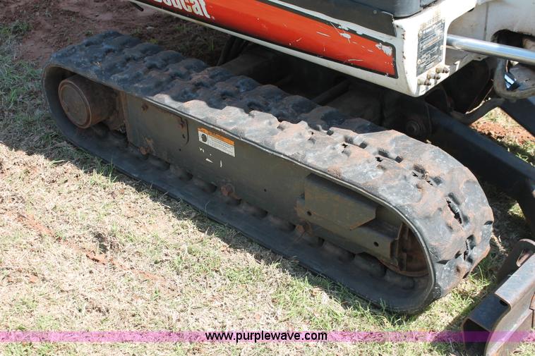 image for item H5825 2007 Bobcat 323J compact excavator