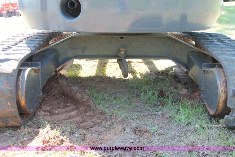 image for item H5826 2006 New Holland E35SR mini excavator