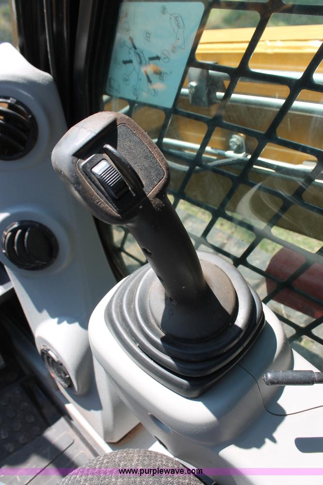 image for item H5828 2011 Caterpillar 289C skid steer