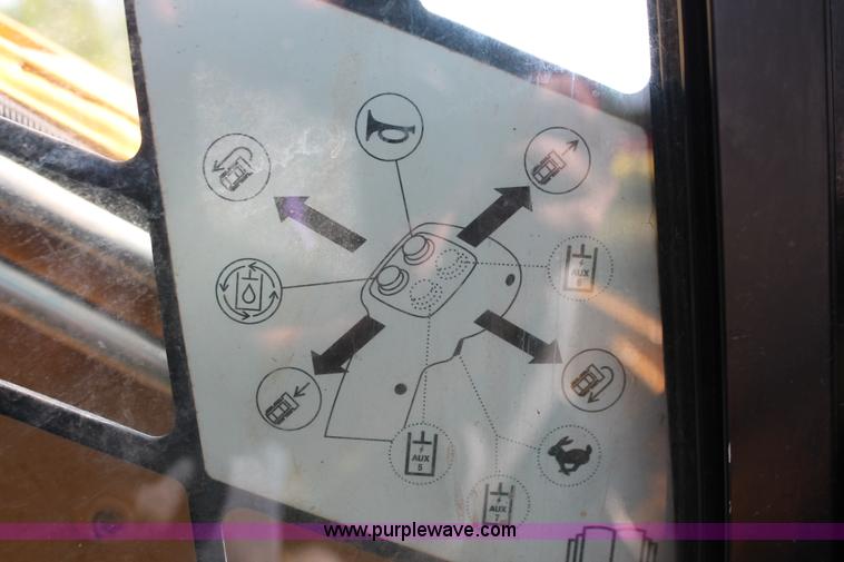 image for item H5828 2011 Caterpillar 289C skid steer