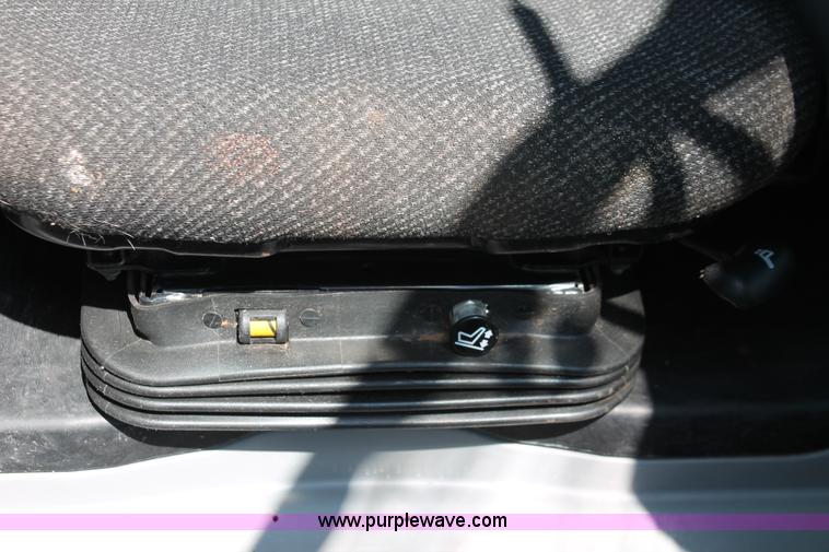 image for item H5828 2011 Caterpillar 289C skid steer