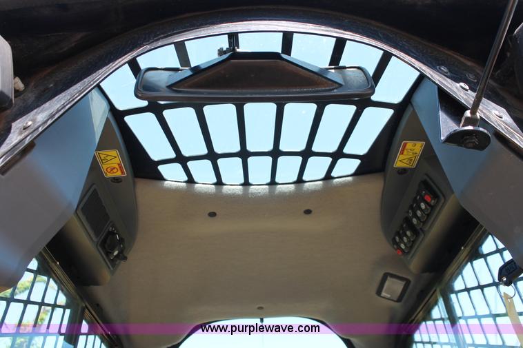 image for item H5828 2011 Caterpillar 289C skid steer