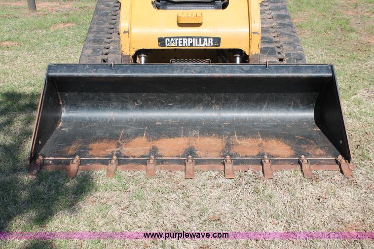 image for item H5828 2011 Caterpillar 289C skid steer