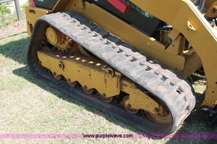 image for item H5828 2011 Caterpillar 289C skid steer