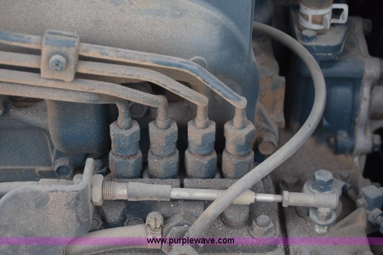 image for item H8586 1999 Bobcat 337 compact excavator