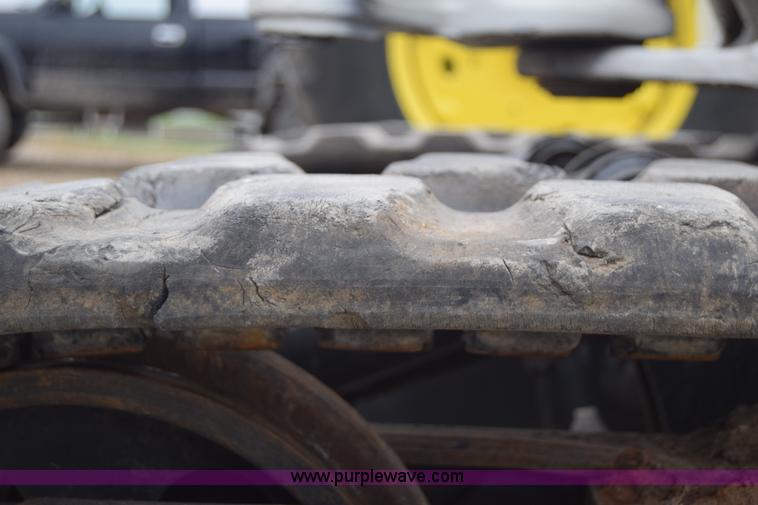 image for item H8586 1999 Bobcat 337 compact excavator