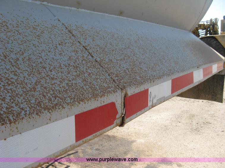 image for item H8635 2006 Hilbilt Mongoose 26-3/16 HDXL end dump trailer