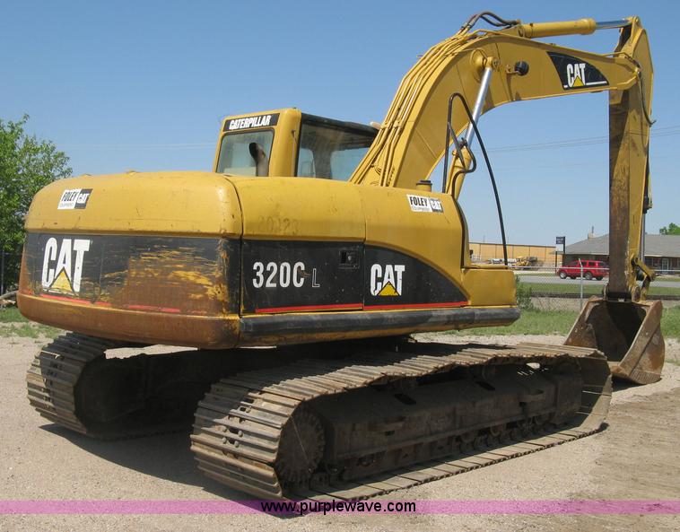 image for item H8638 2001 Caterpillar 320C L excavator
