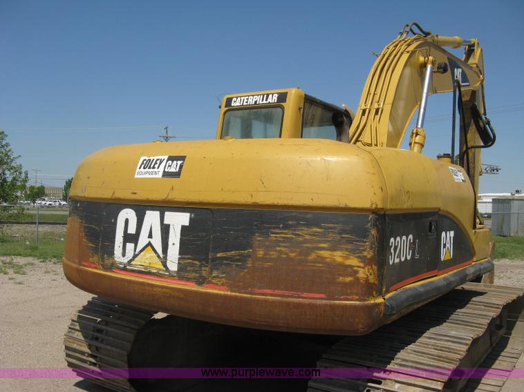 image for item H8638 2001 Caterpillar 320C L excavator