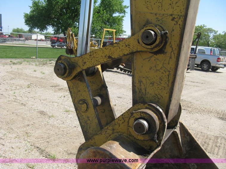 image for item H8638 2001 Caterpillar 320C L excavator
