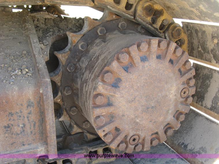 image for item H8638 2001 Caterpillar 320C L excavator