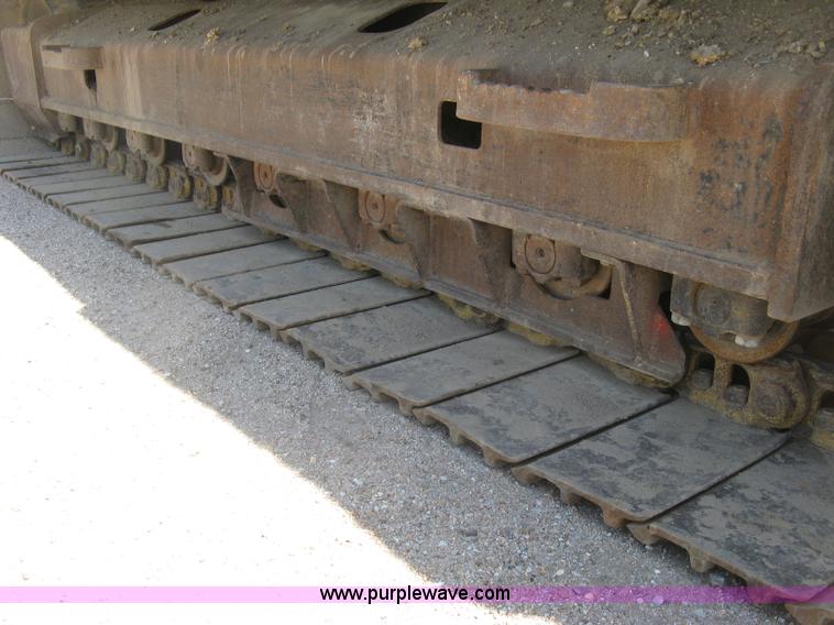 image for item H8638 2001 Caterpillar 320C L excavator