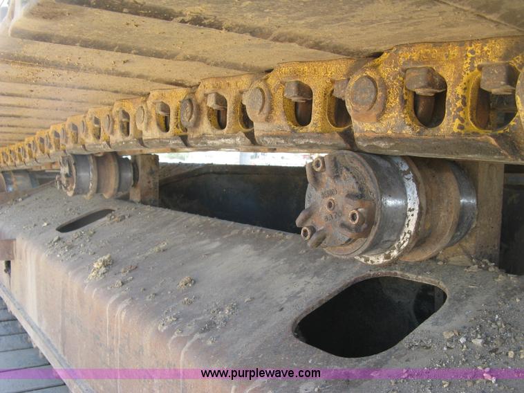 image for item H8638 2001 Caterpillar 320C L excavator