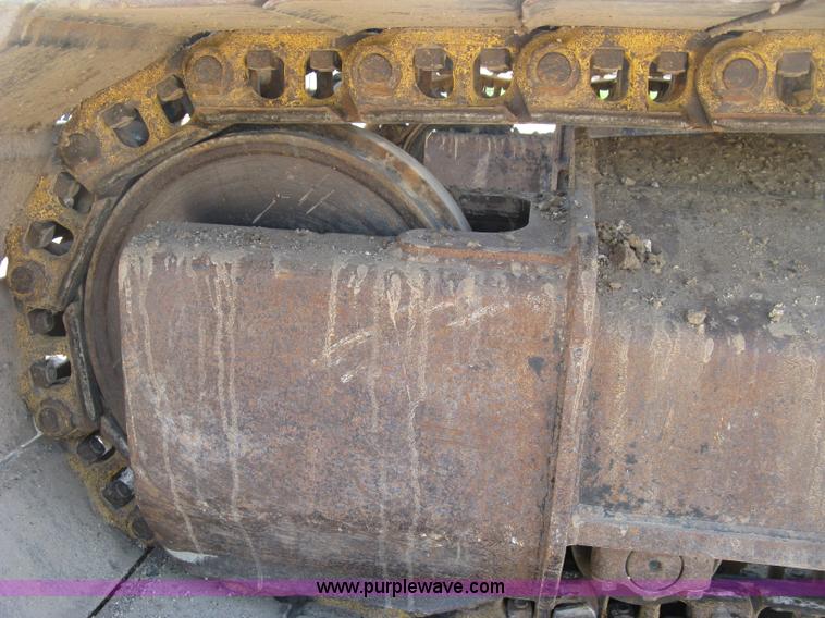 image for item H8638 2001 Caterpillar 320C L excavator