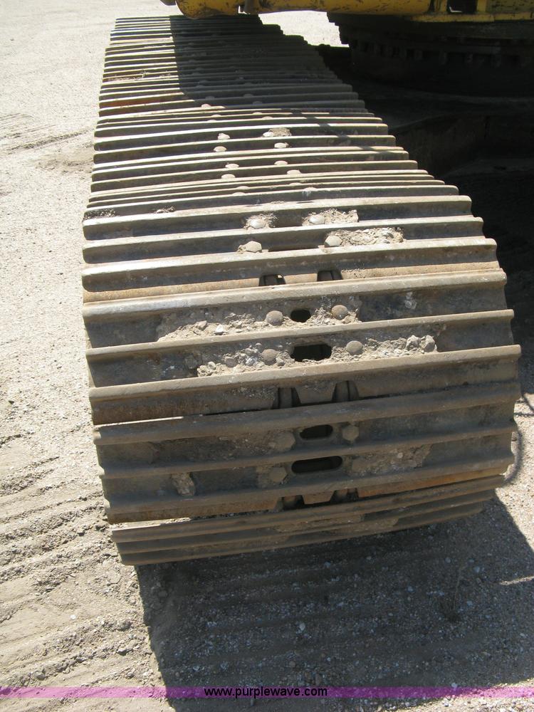 image for item H8638 2001 Caterpillar 320C L excavator