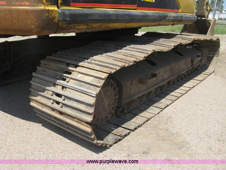 image for item H8638 2001 Caterpillar 320C L excavator