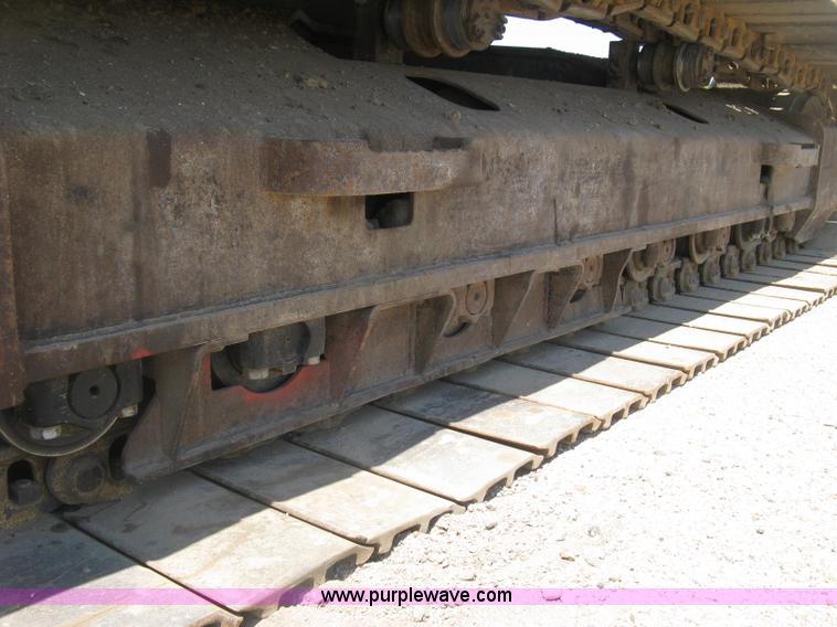 image for item H8638 2001 Caterpillar 320C L excavator