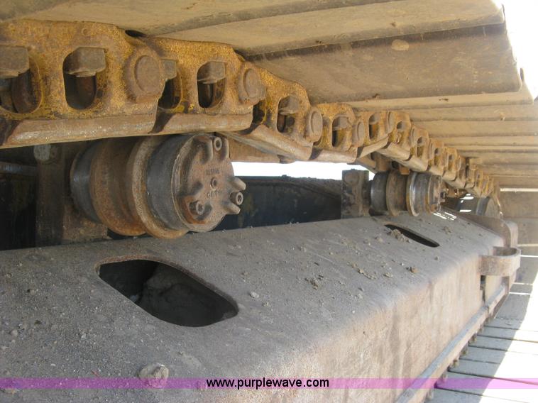 image for item H8638 2001 Caterpillar 320C L excavator