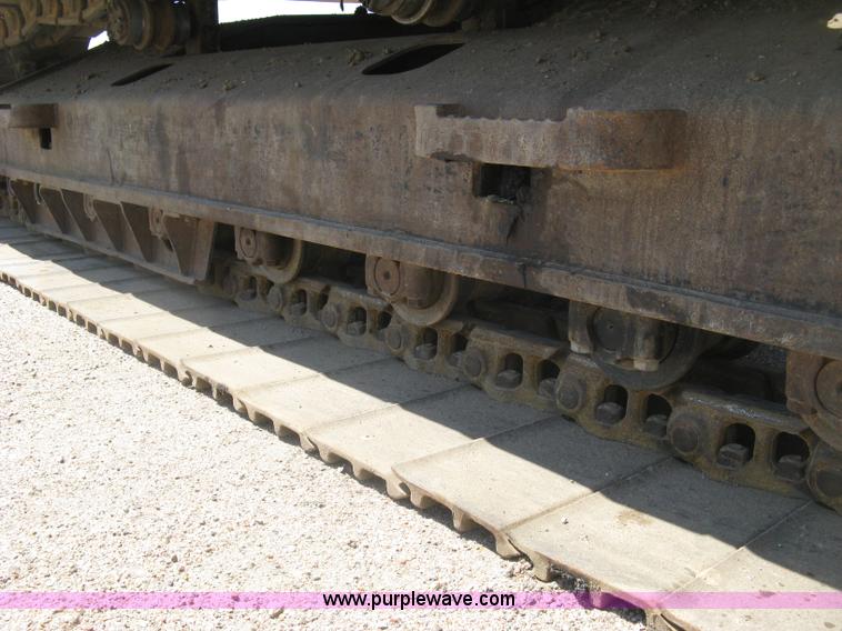 image for item H8638 2001 Caterpillar 320C L excavator