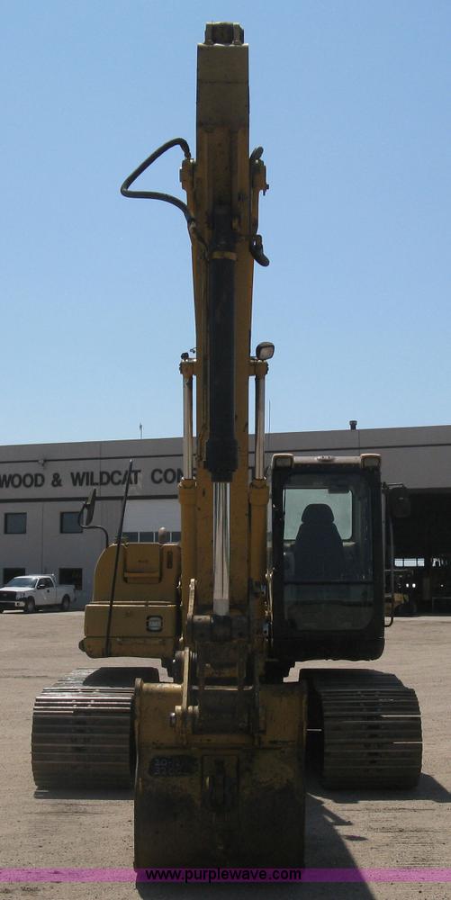image for item H8639 2001 Caterpillar 320C L excavator