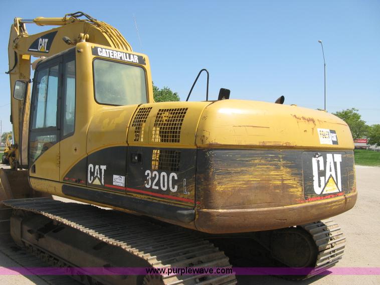 image for item H8639 2001 Caterpillar 320C L excavator