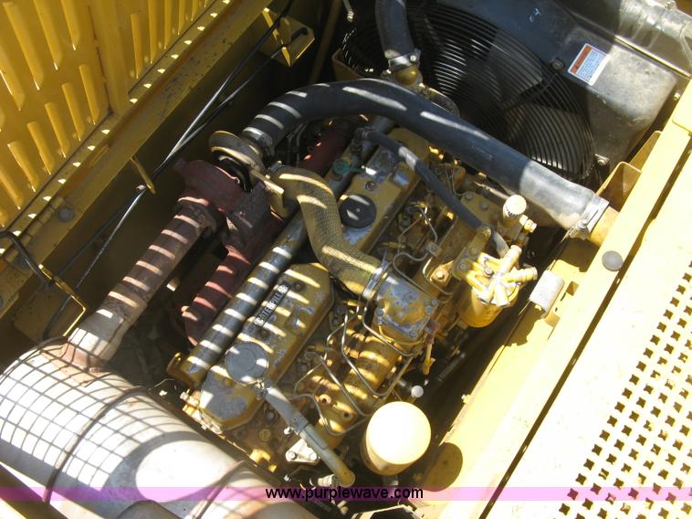 image for item H8639 2001 Caterpillar 320C L excavator